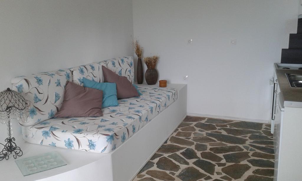 Erifili Homes Agioi Apostoloi  ภายนอก รูปภาพ